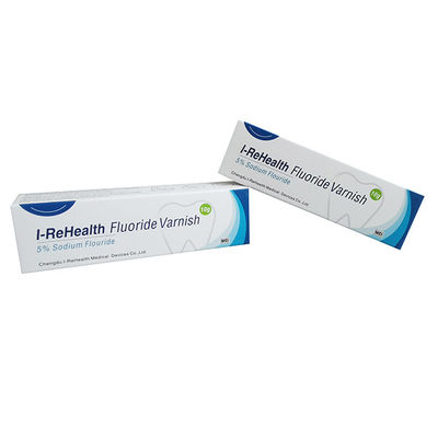 10g szybkoschnący 5% lakier z fluorkiem sodu zapobiega ubytkom i u dzieci zębów